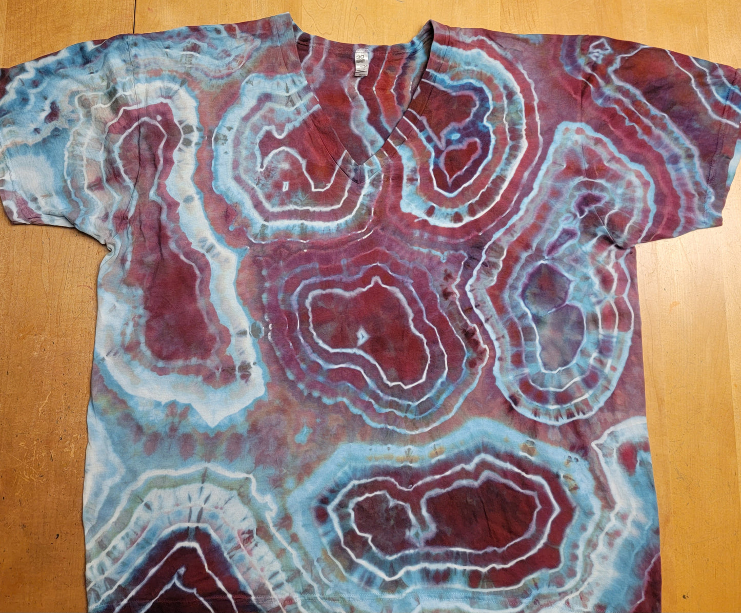 2XL Unisex V-Neck Shirt
