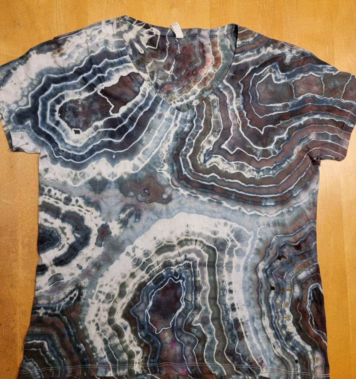 Ladies 3XL V-Neck Shirt