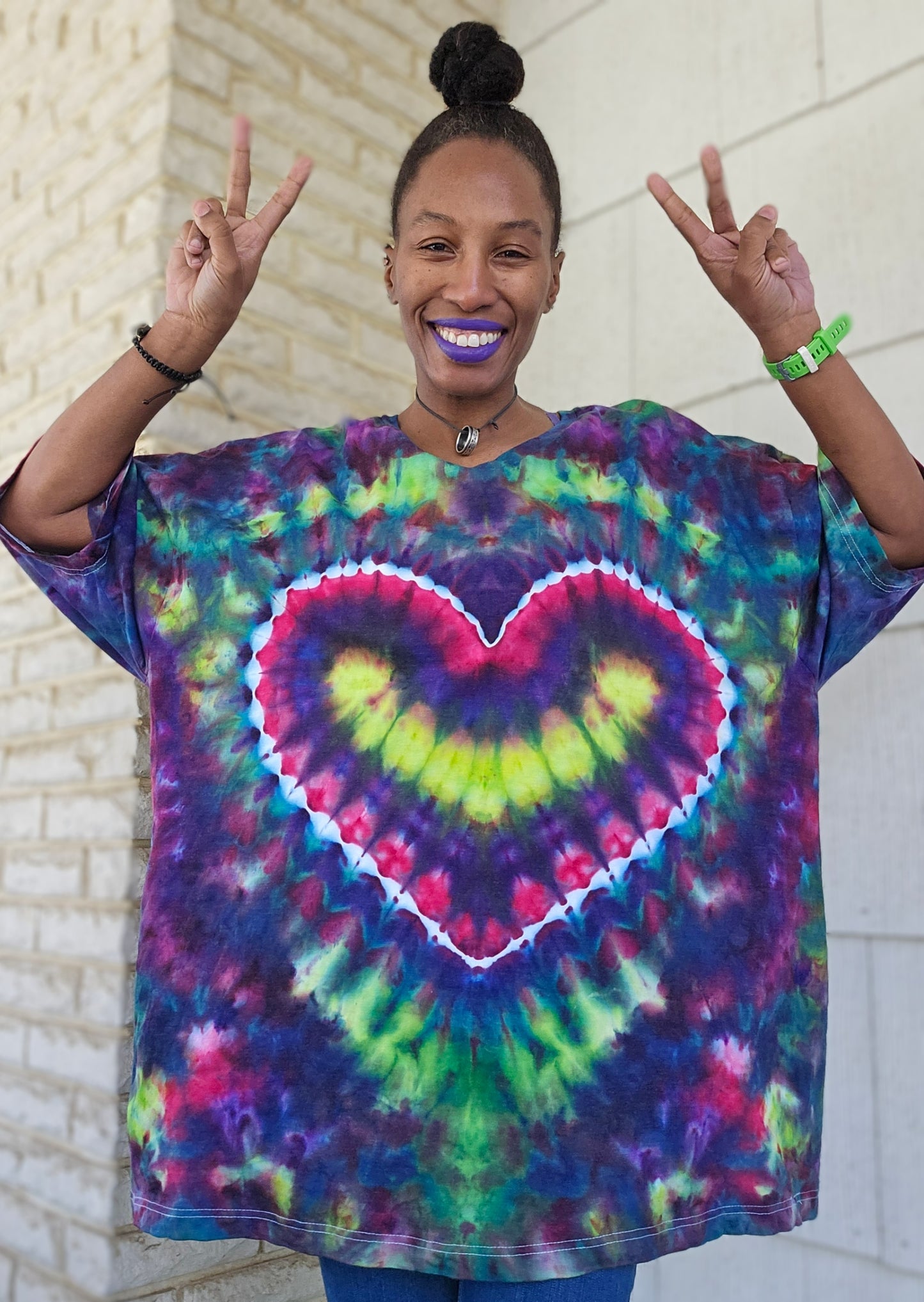 3XL Unisex V-Neck Shirt