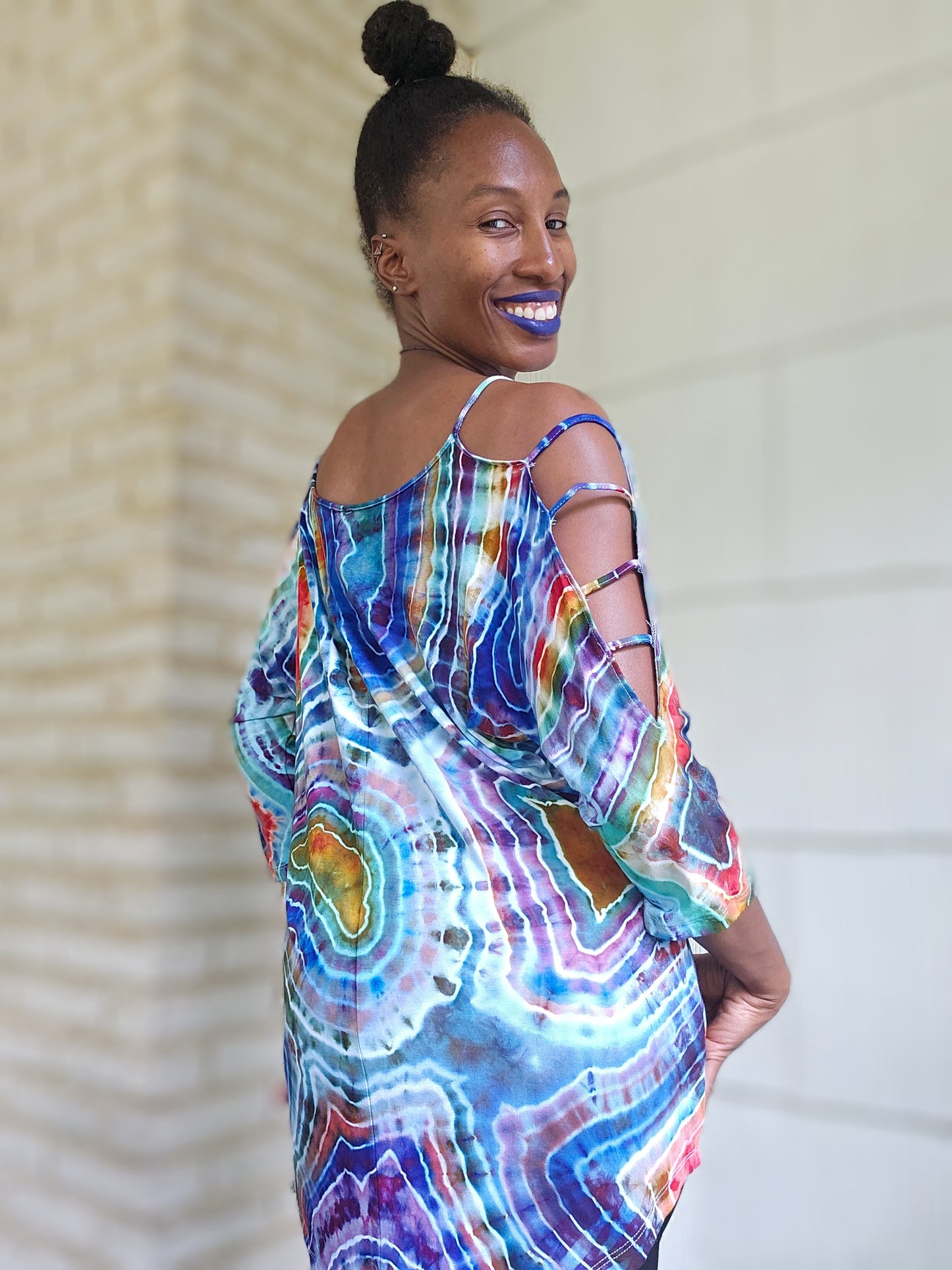 Extra Large Rayon 3/4 Cut Out Sleeve Top