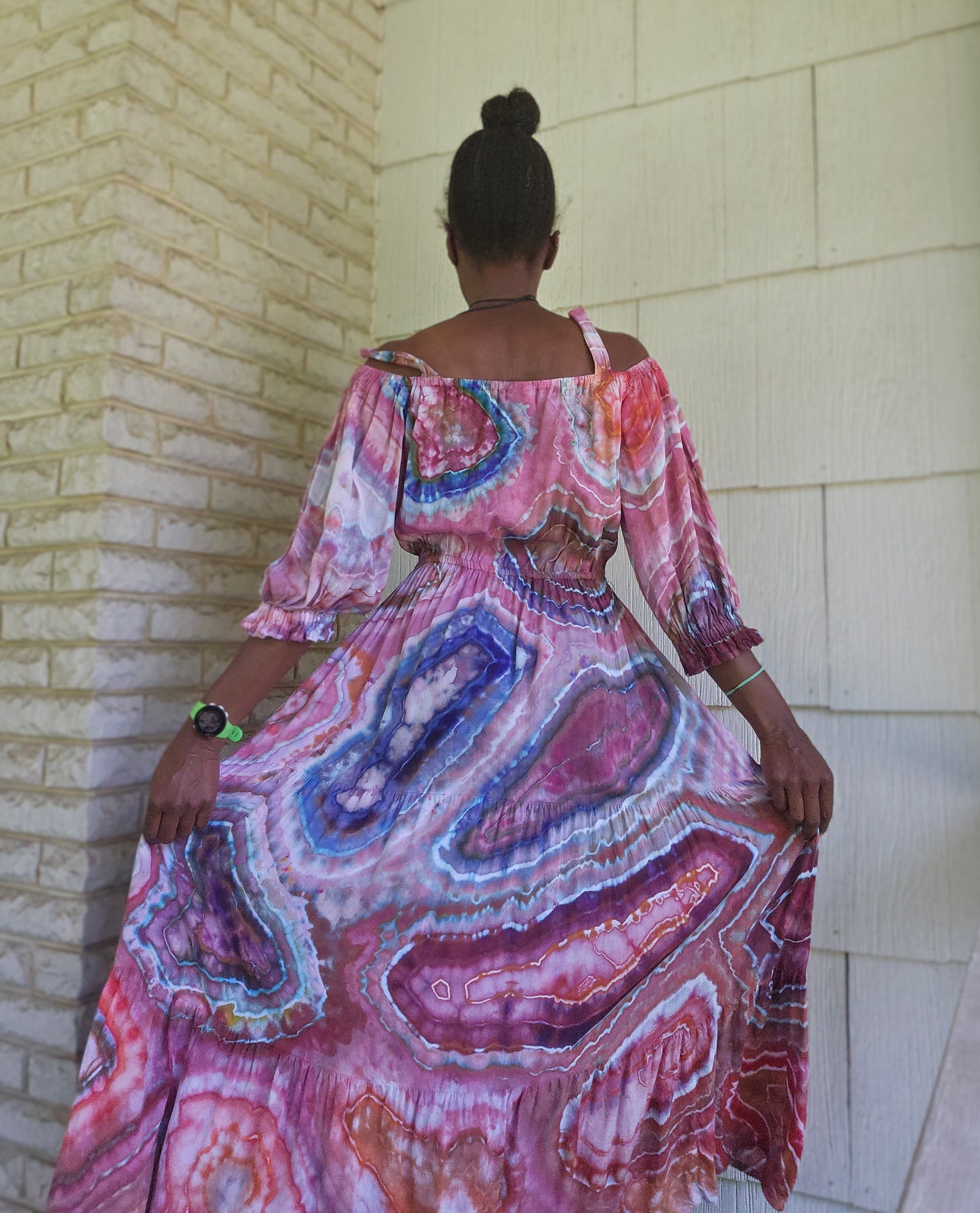 Small Juliet Dress(Can fit up to a Large)