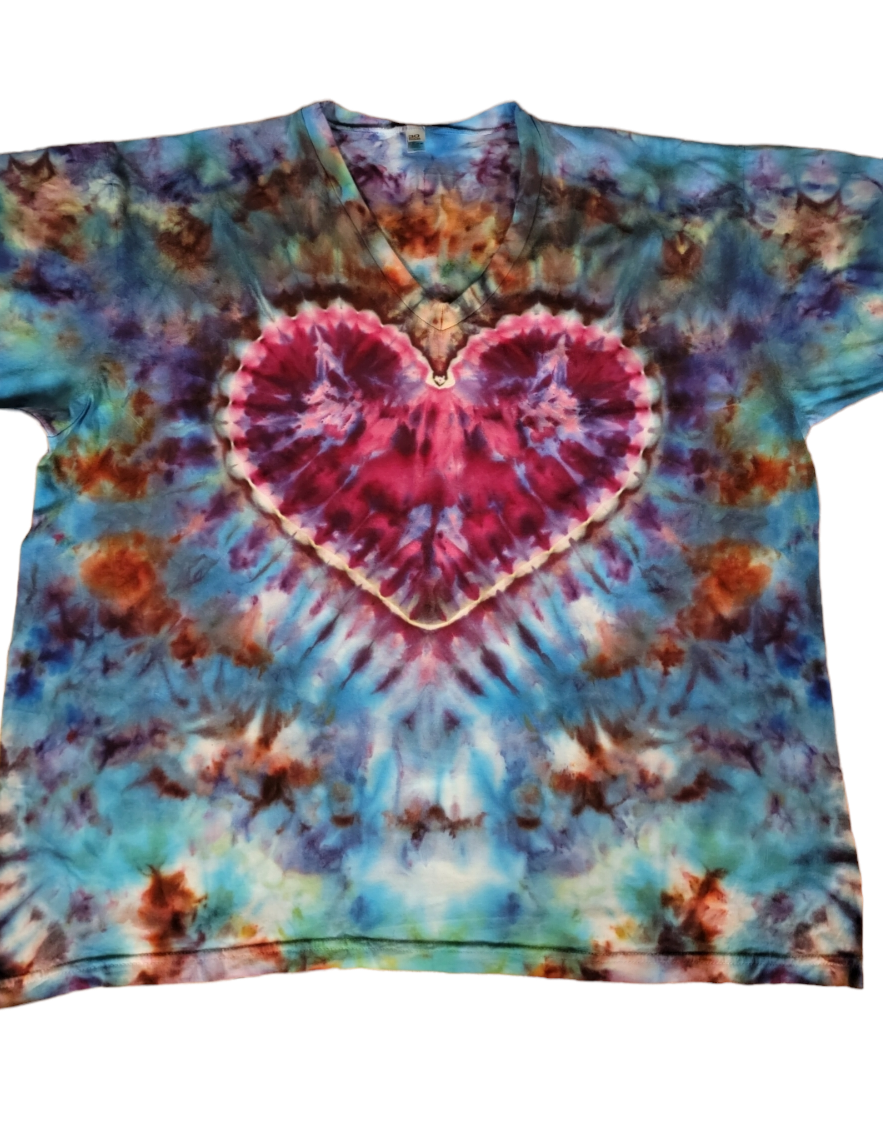 2XL V-Neck Heart