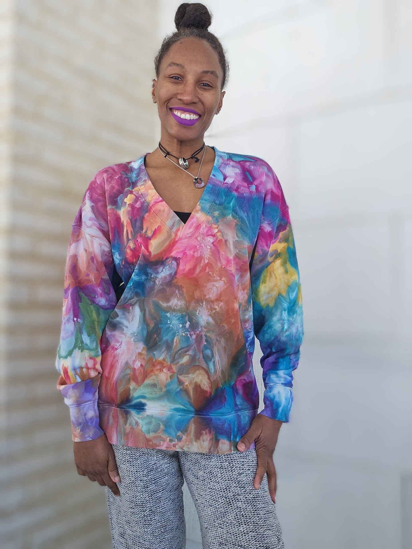Small Women's Long Sleeve V-Neck French Terry Pullover (PLEASE READ DESCRIPTION)(Can fit a Medium)