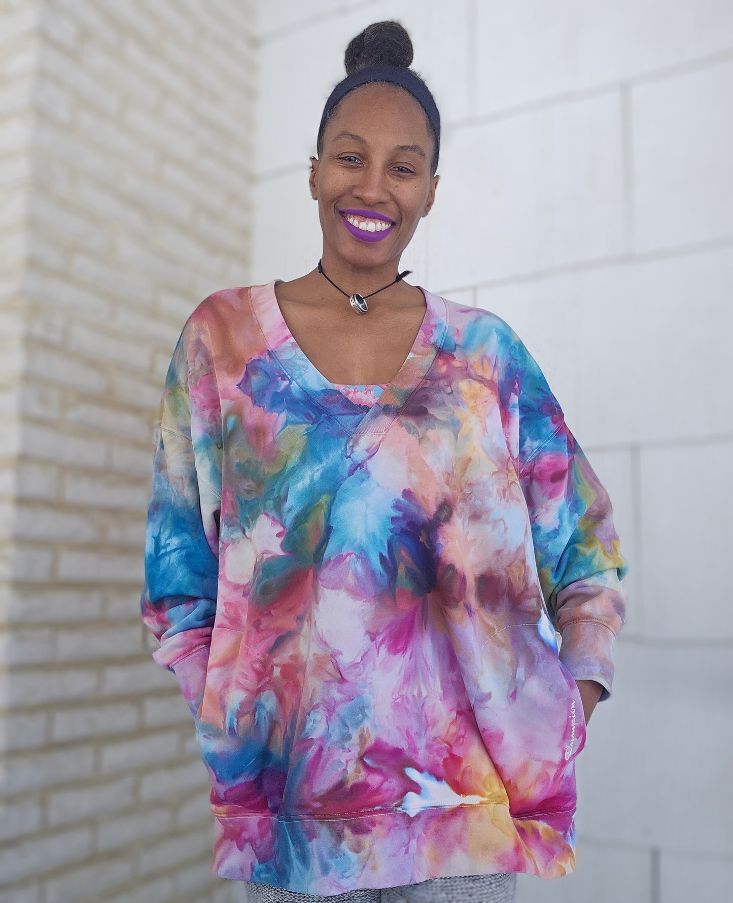 Extra Large Women's Long Sleeve V-Neck French Terry Pullover (PLEASE READ DESCRIPTION)