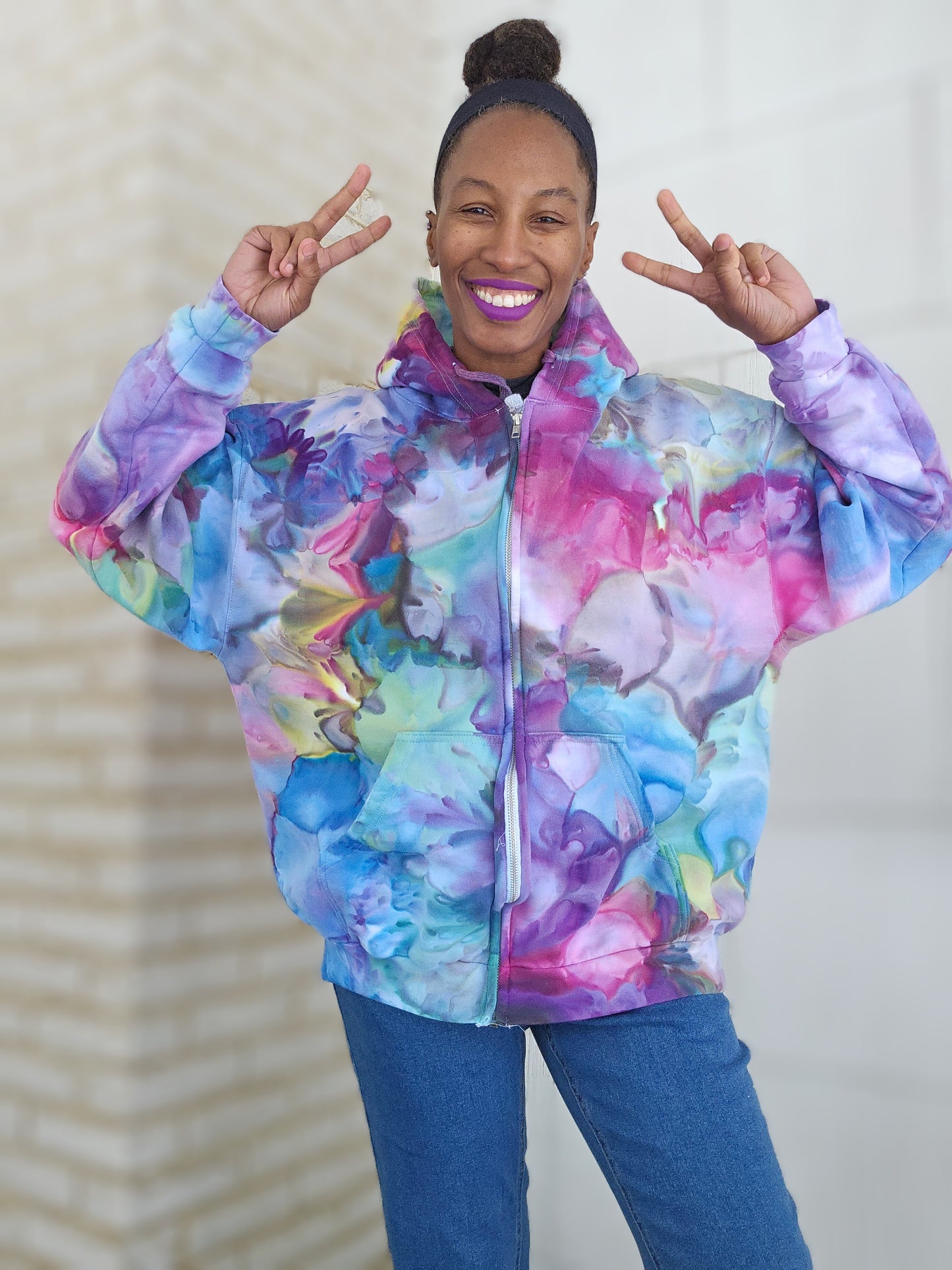 Extra Large Unisex Zipper Hoodie (SEE DESCRIPTION BELOW FOR MEASUREMENTS)