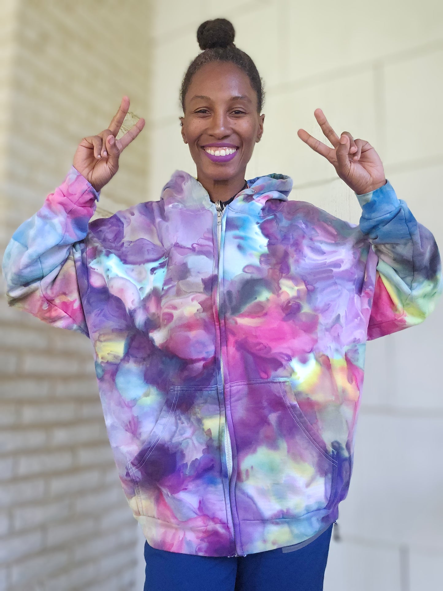 Extra Large Unisex Zipper Hoodie (SEE DESCRIPTION BELOW FOR MEASUREMENTS)