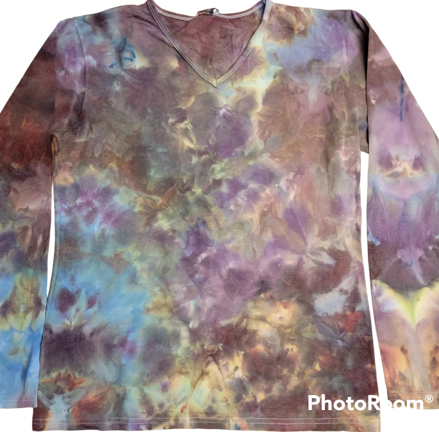 Extra Large Women's Long Sleeve V-Neck